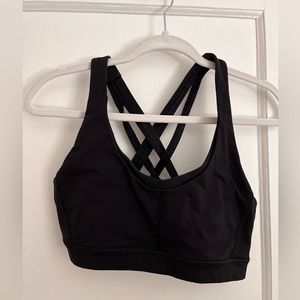 Lululemon sports bra